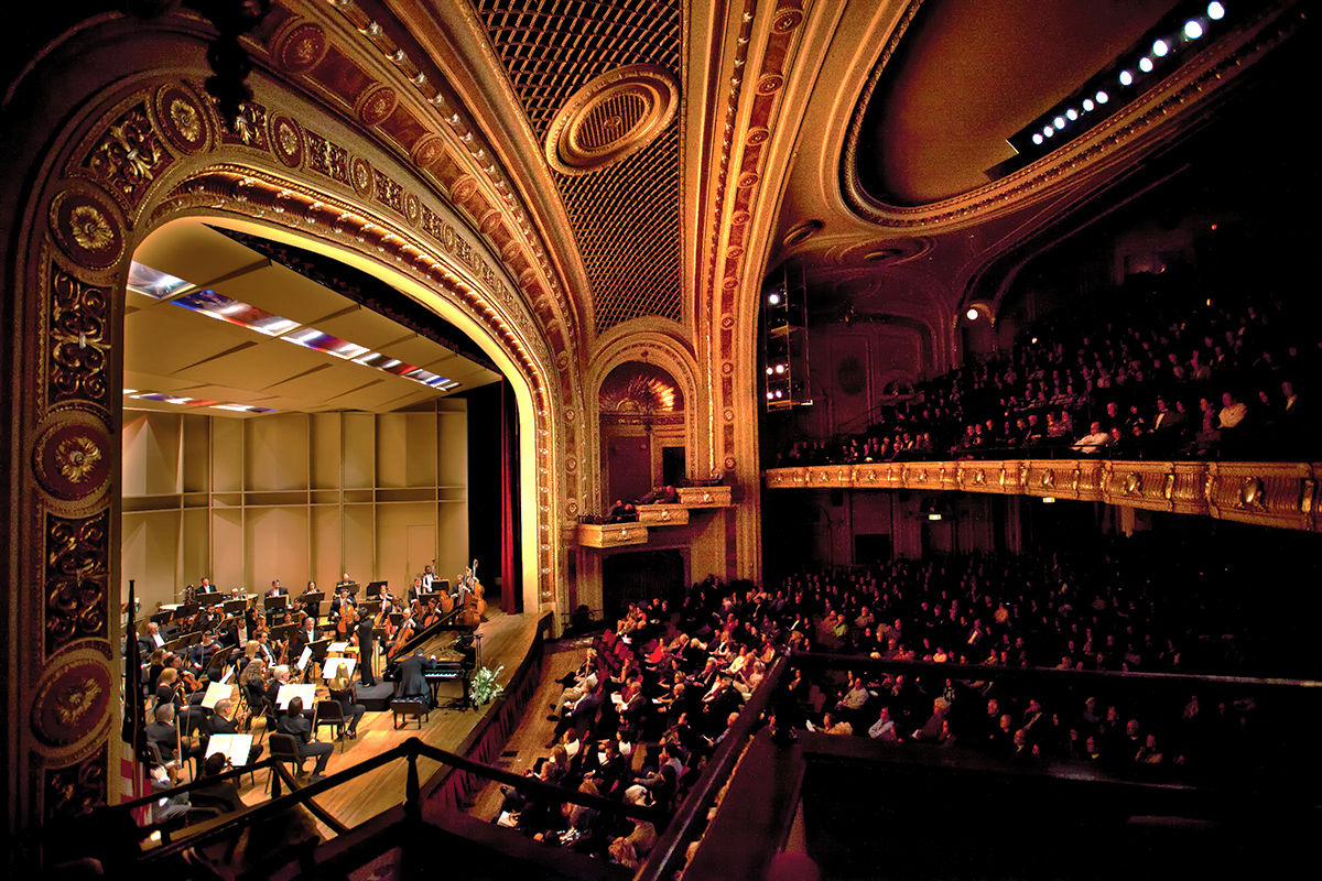 Tivoli_Stage_Left-2-b8944bb85056b36_b894503a-5056-b365-abe0ab64bcdd85e0